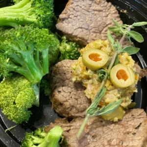 Tenderloin Filet with Sweet Olive Tapenade, Roasted Red Potatoes and Broccoli